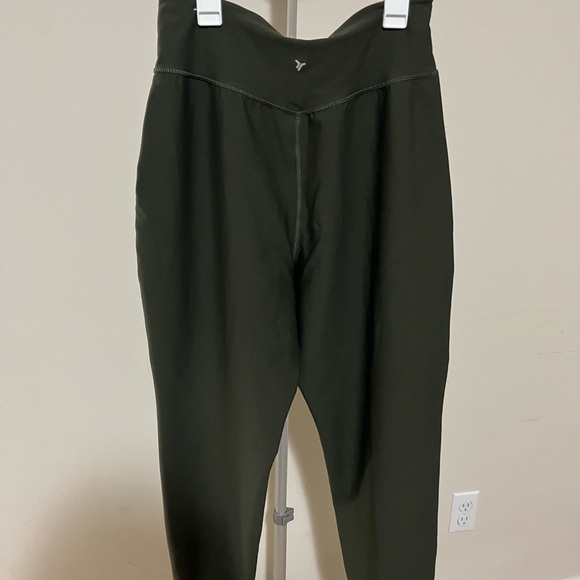 Old Navy Active High-Rise Jogger in Olive - Picture 3 of 3